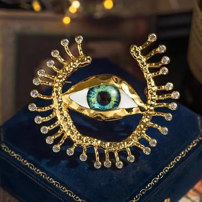 شارات عين الشر، هالوين، كوسبلا - مراجعة Vintage Collectible Pins وسعره